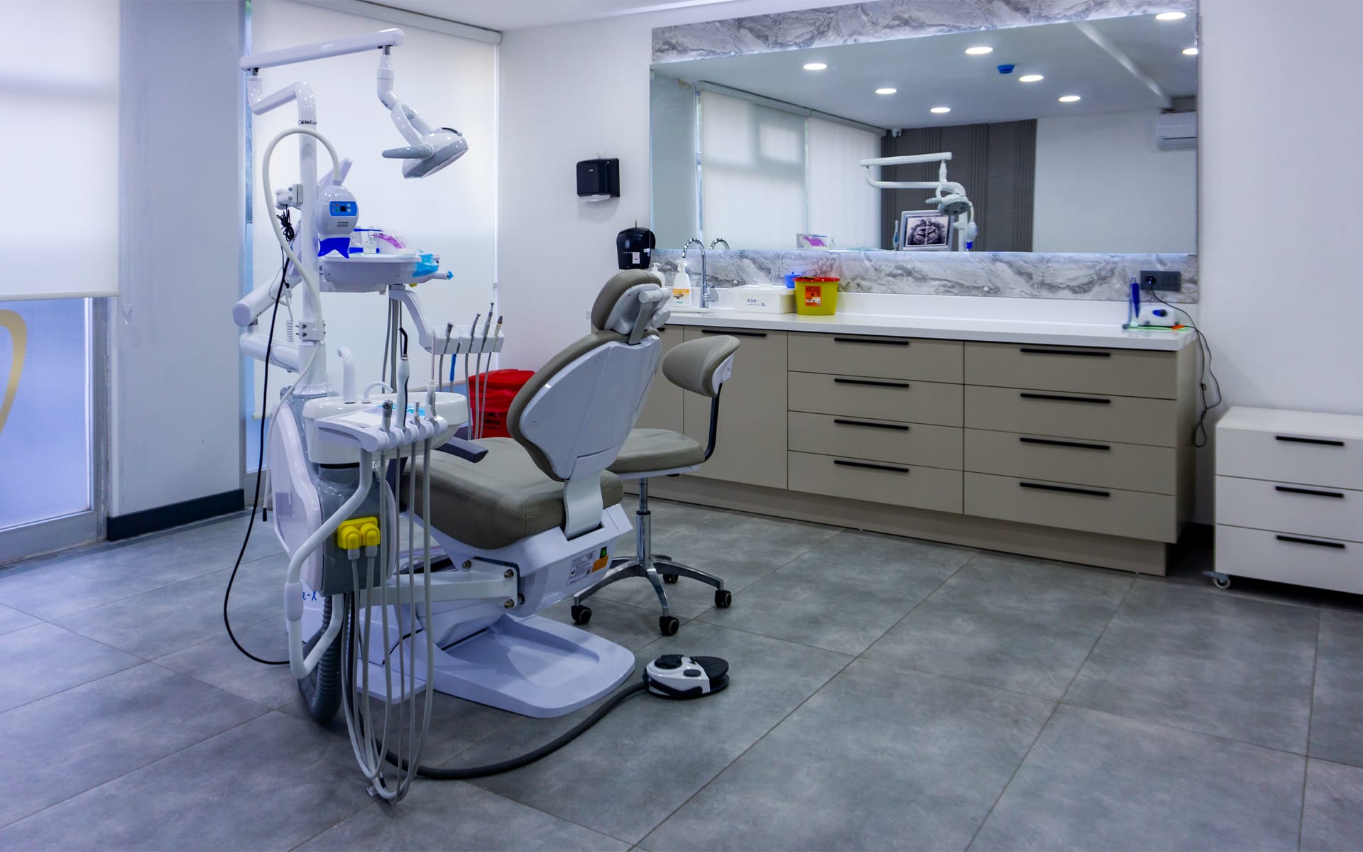 MRV Dental tedavi odası ve diş üniti