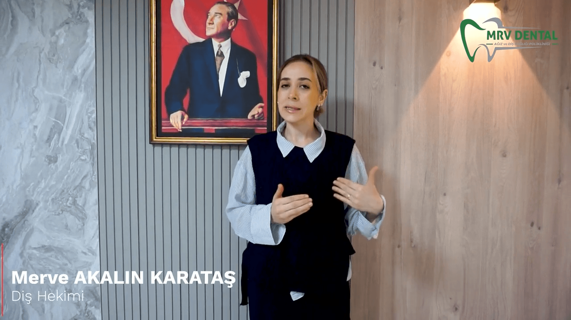 Dt. Merve Akalın Karataş hamilelikte diş tedavisi hakkında bilgi verirken – MRV Dental Antalya